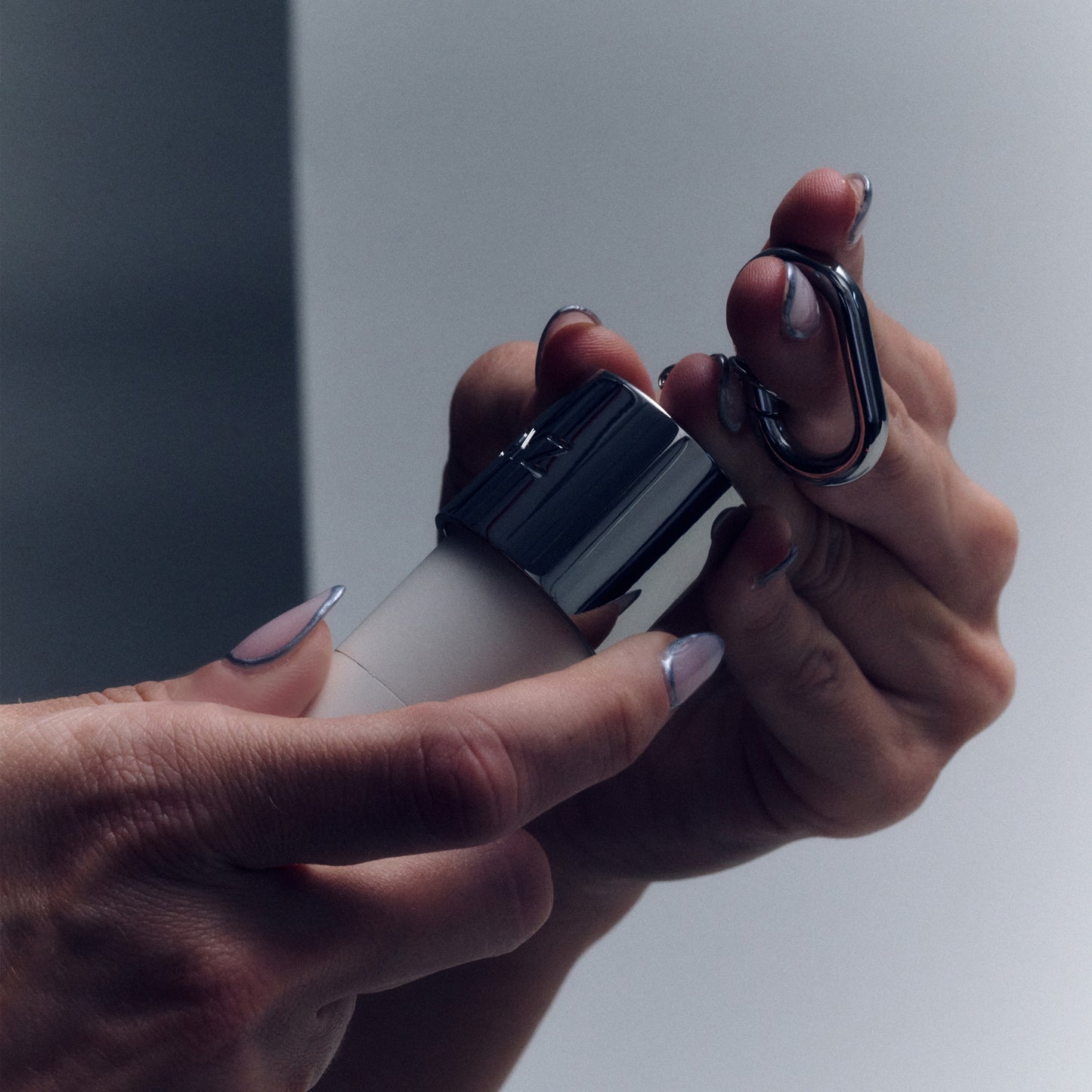 UNMUTE SOLID + CHROME BAG CHARM