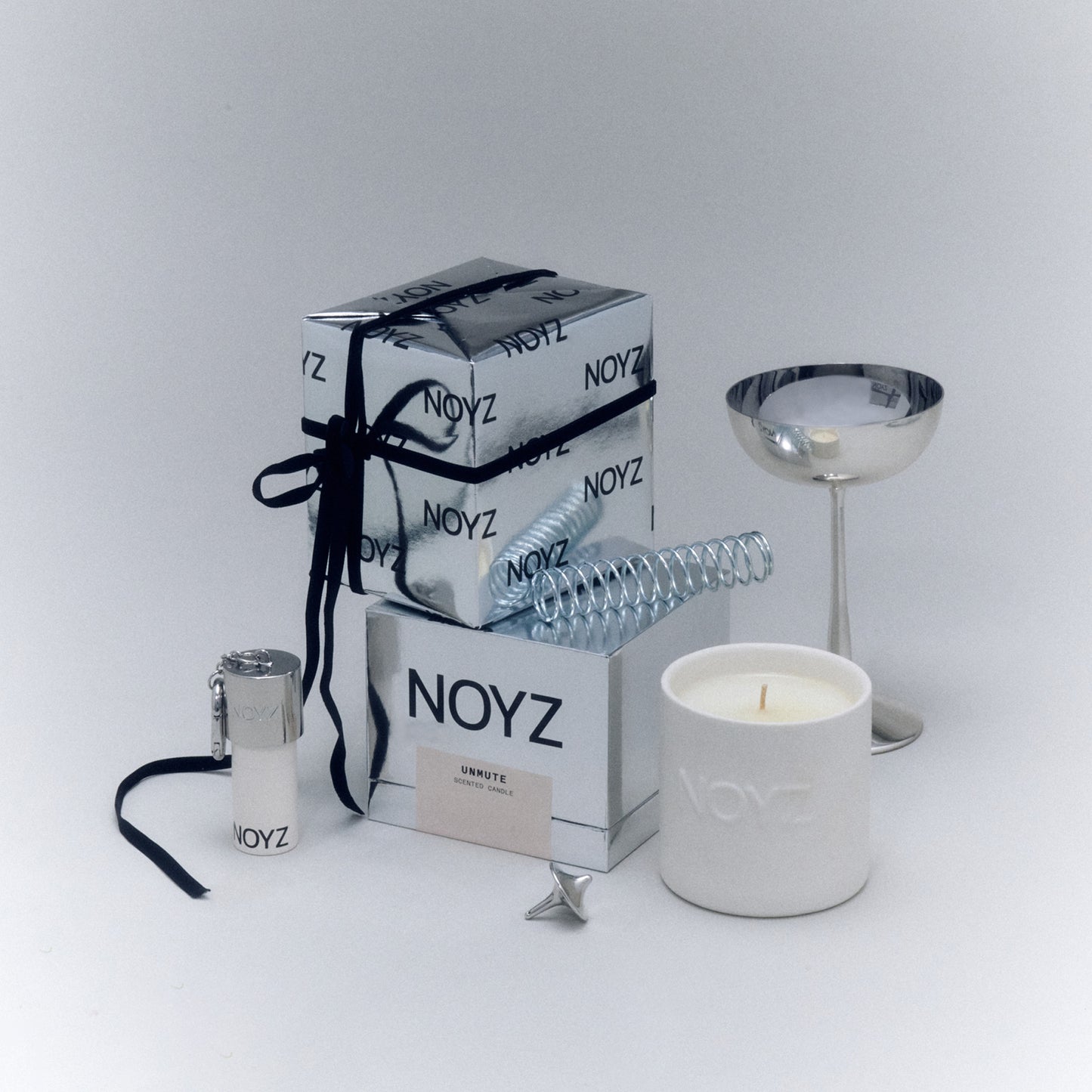 UNMUTE FRAGRANCED WRAPPING PAPER