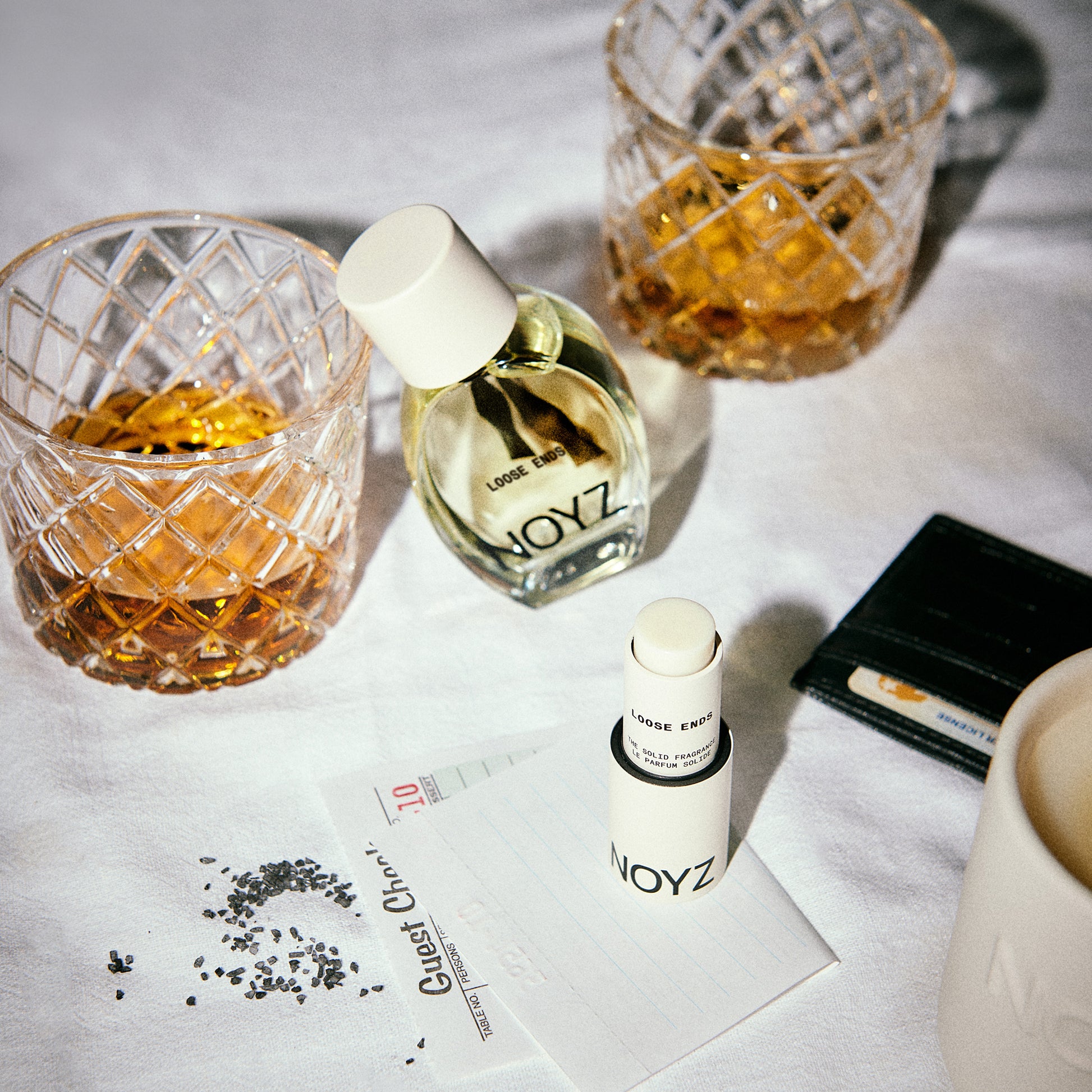
THE SOLID FRAGRANCE LOOSE ENDS product image